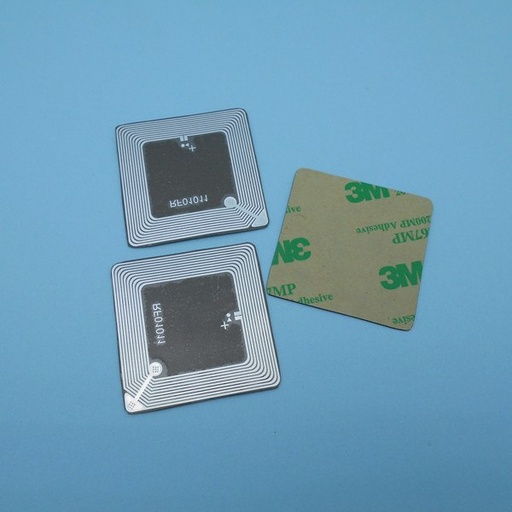 [1610013199-HK] 反金屬NFC電話標籤40x40mm 13.56MHz金屬標籤上的棍棒